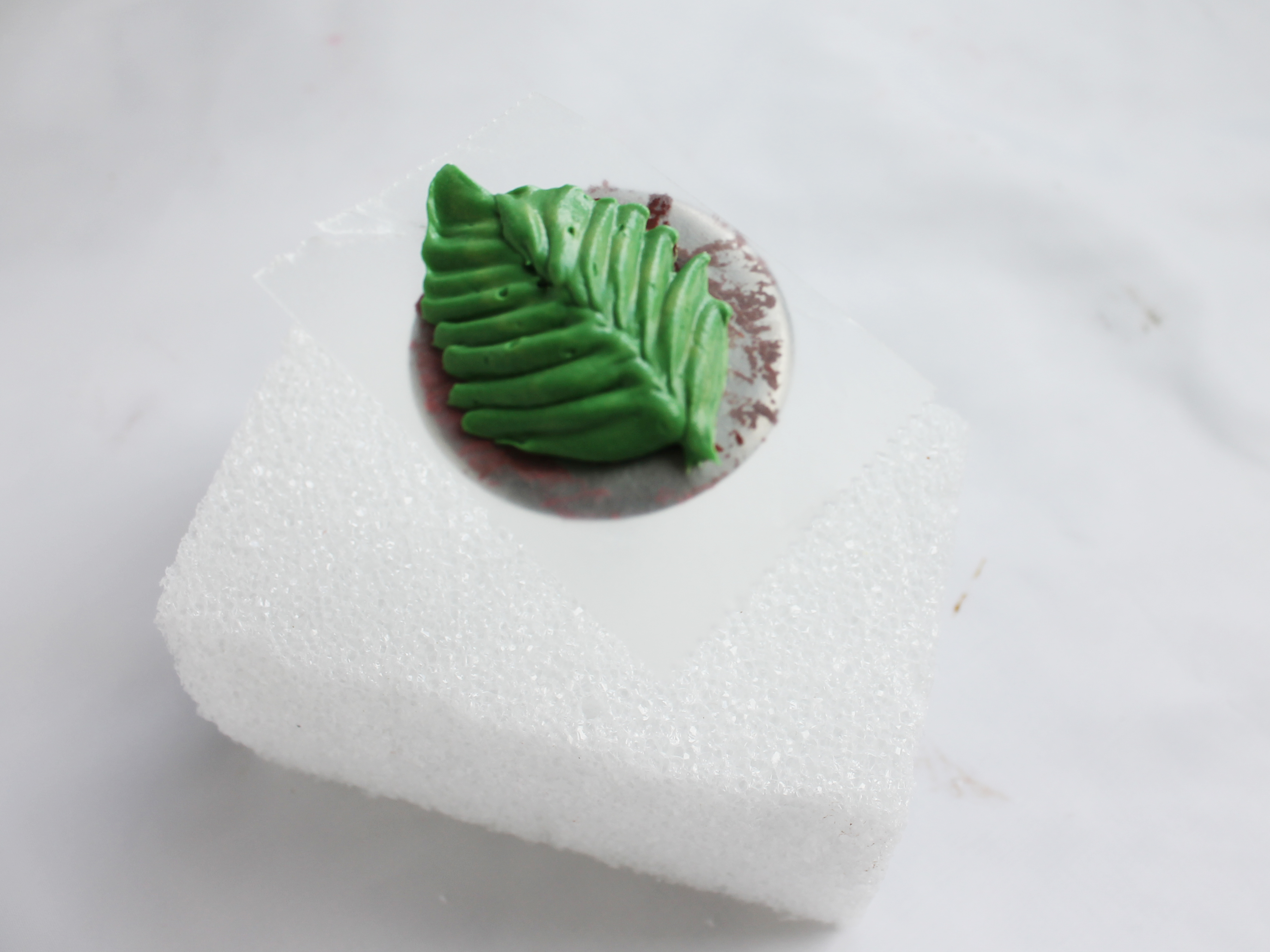 How To Make Icing Flowers For A Flower Cake